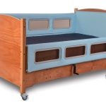SleepSafe® II Bed – Medium Bed – Blue Padding Around Windows